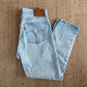 Levi’s Wedgie tapered ankle fit jeans, s28